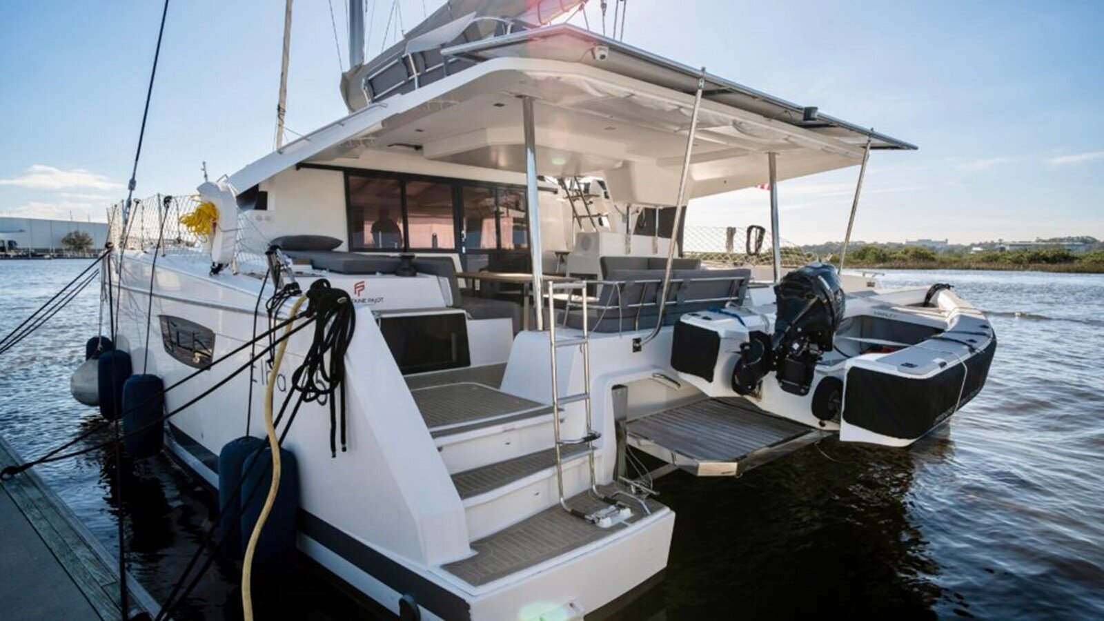 2021-fountaine-pajot-45-d2dfa4