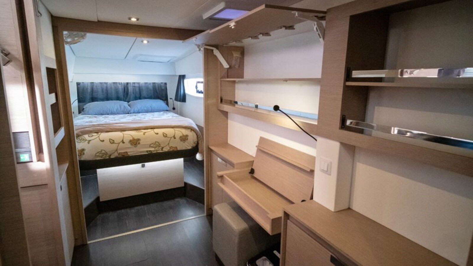 2021-fountaine-pajot-45-d2dfa4