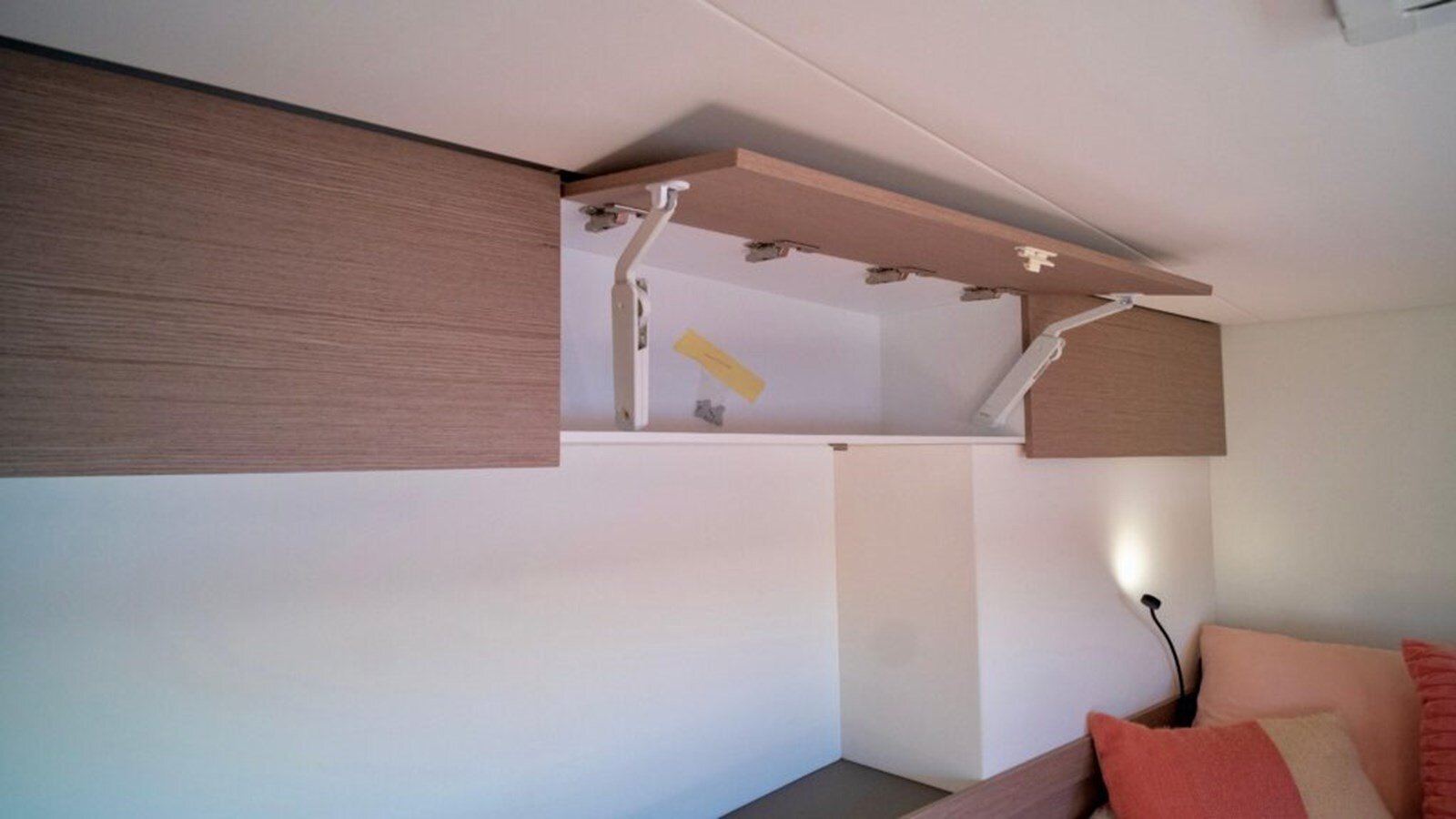 2021-fountaine-pajot-45-d2dfa4