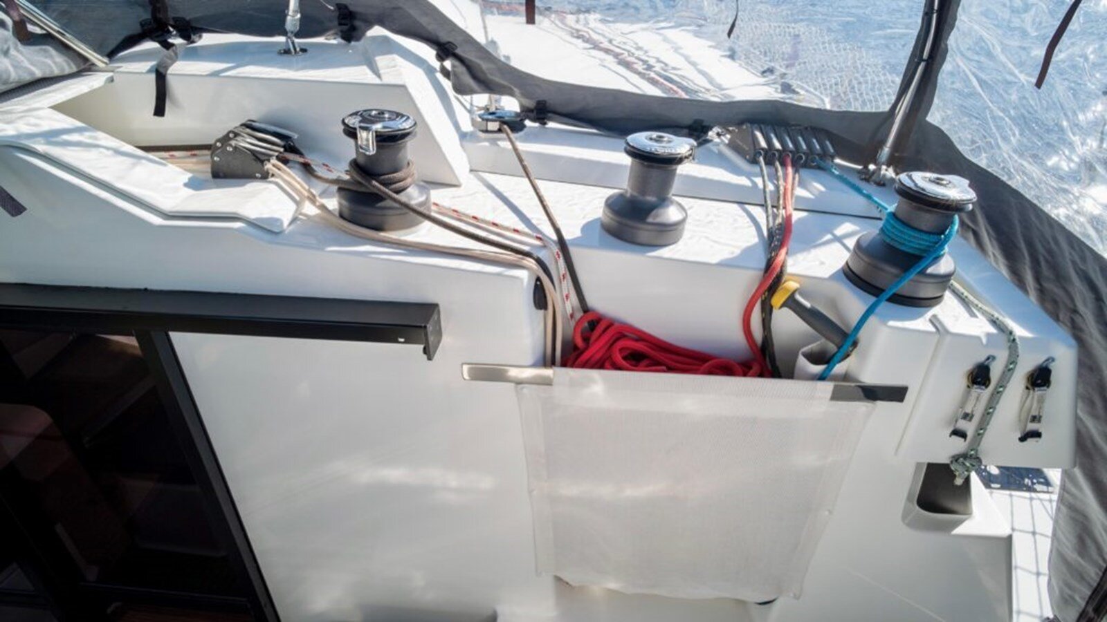 2021-fountaine-pajot-45-d2dfa4