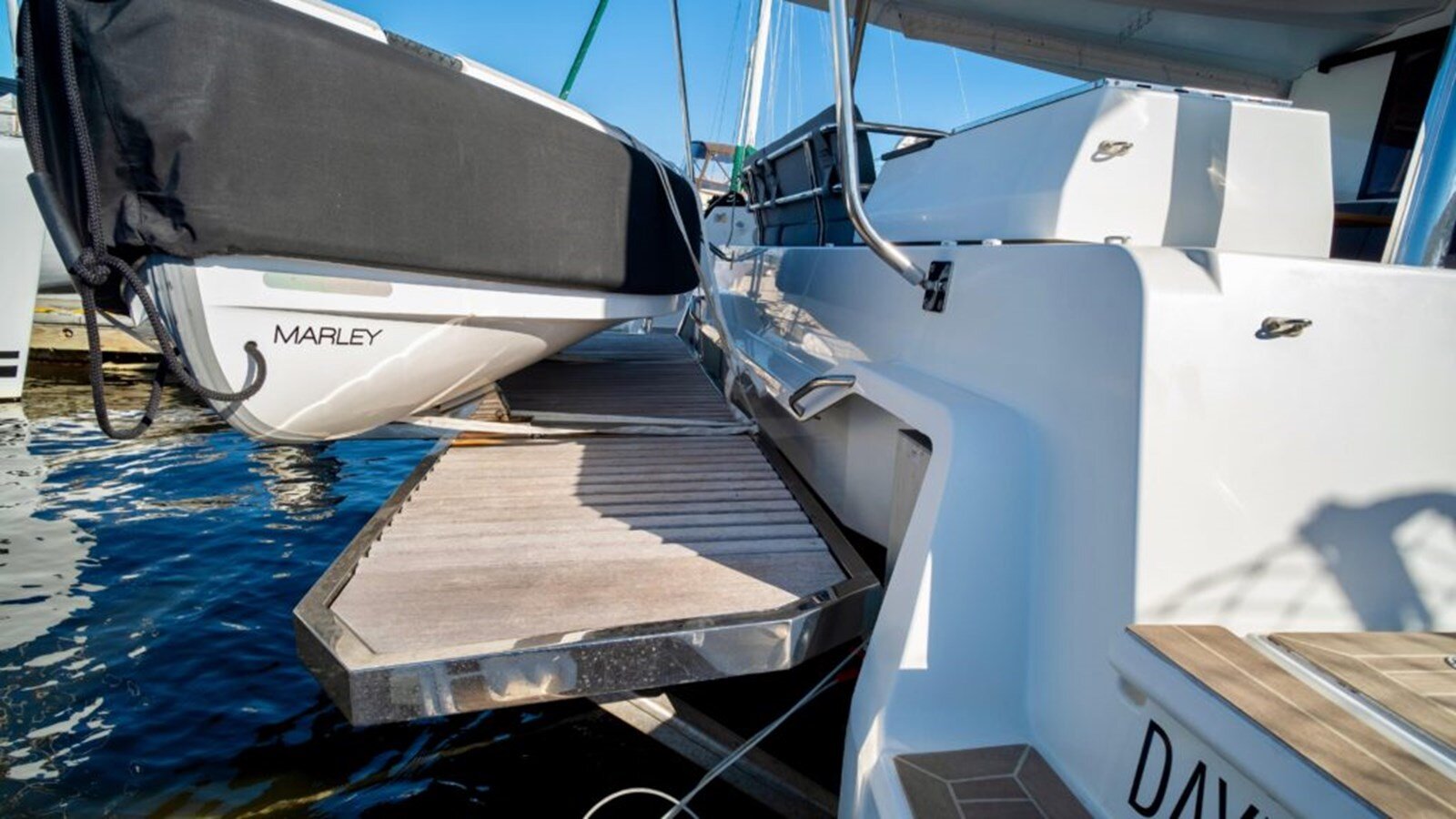 2021-fountaine-pajot-45-d2dfa4