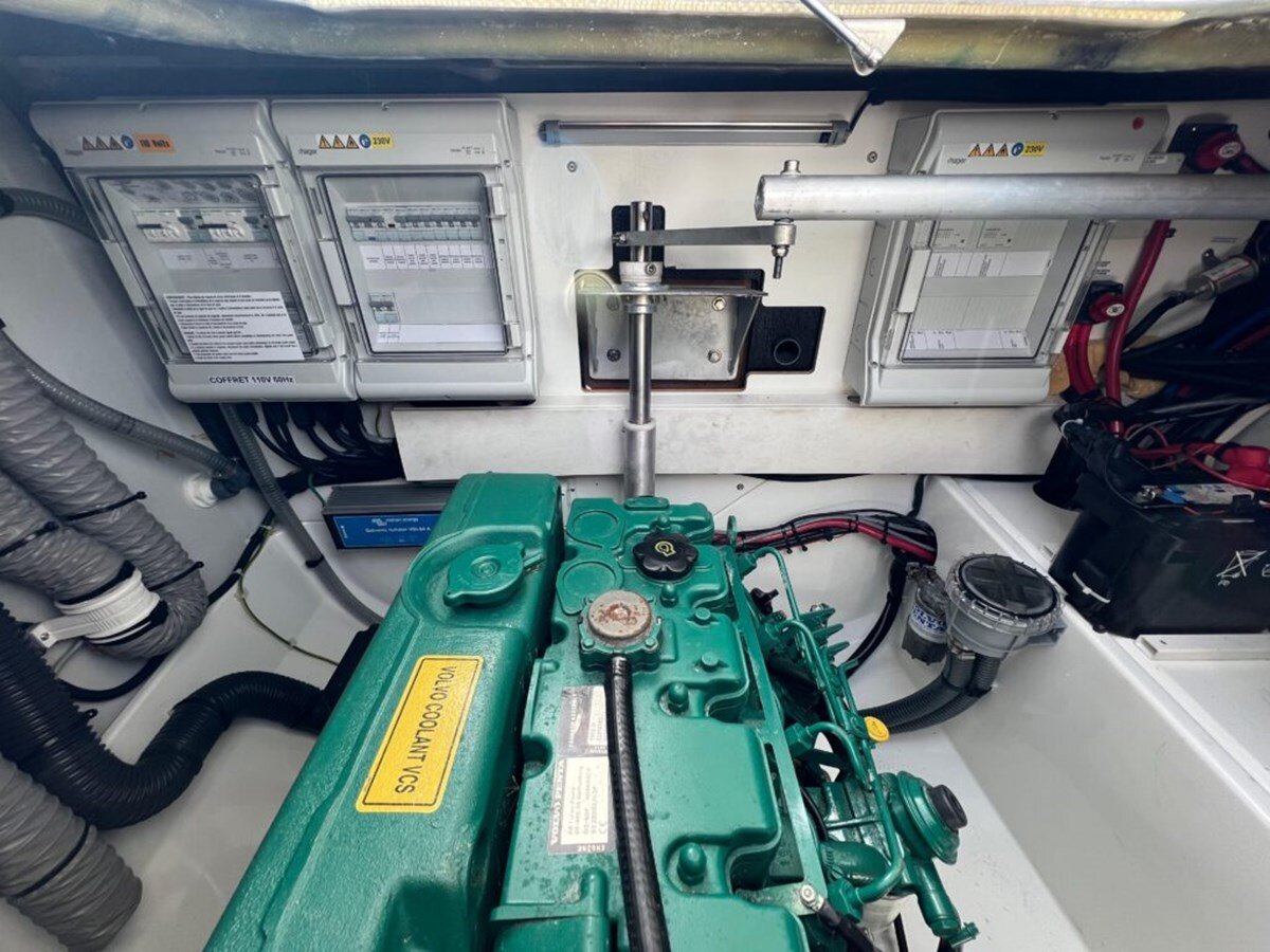 2021-fountaine-pajot-45-d2dfa4