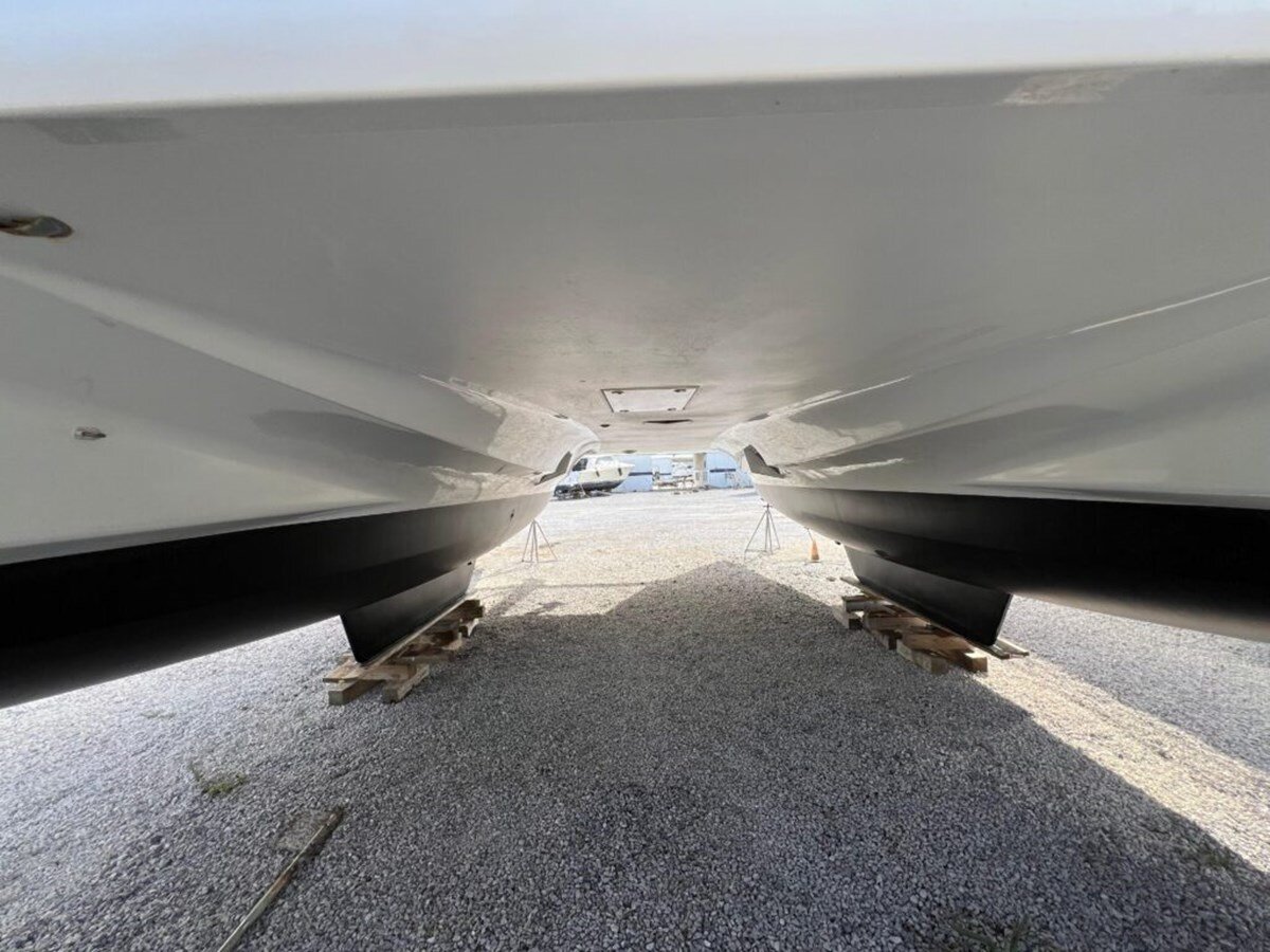 2021-fountaine-pajot-45-d2dfa4