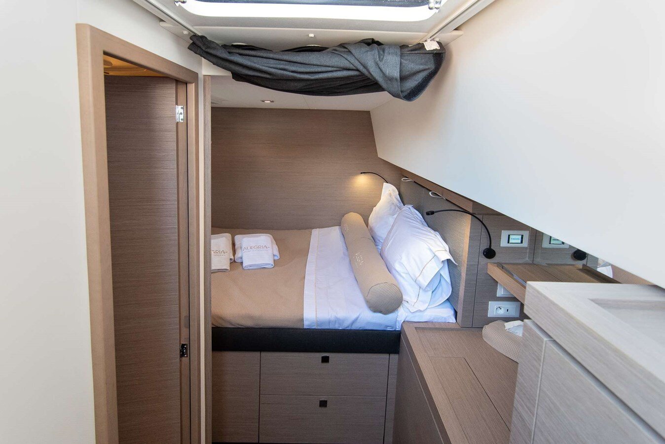 2021 FOUNTAINE PAJOT 47'