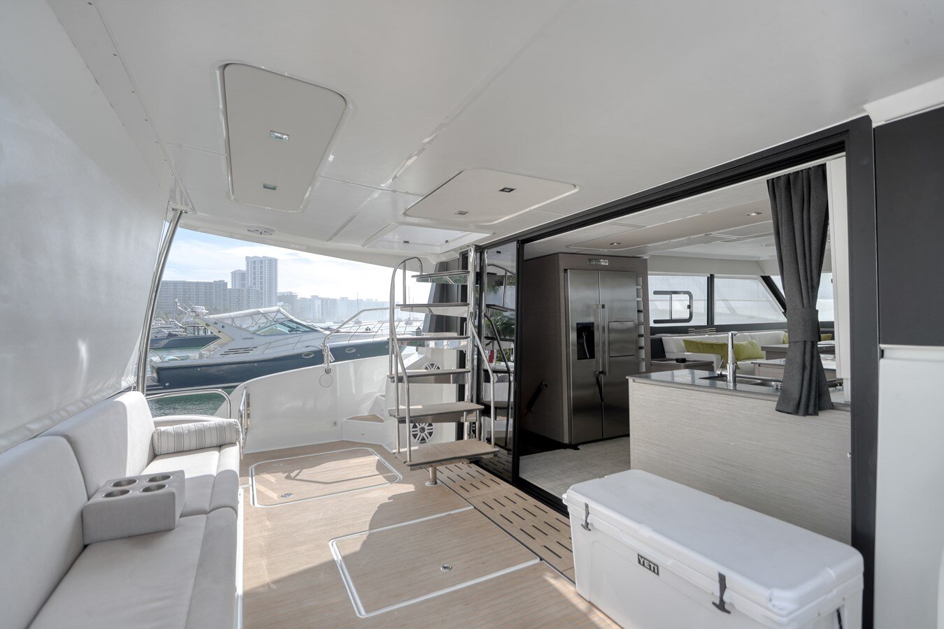 2021-fountaine-pajot-50-7-d7f7ac