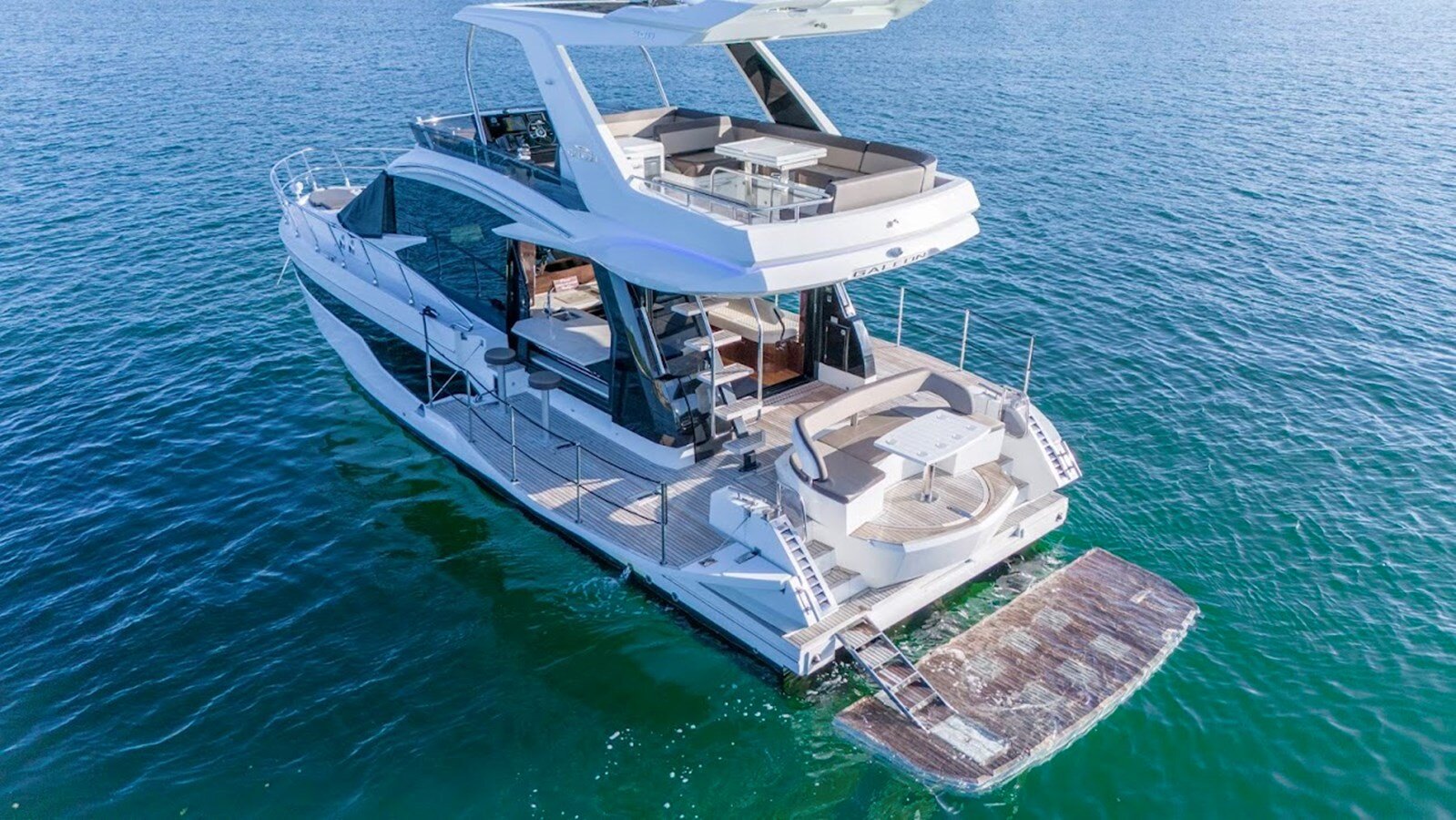 2021 GALEON 53'