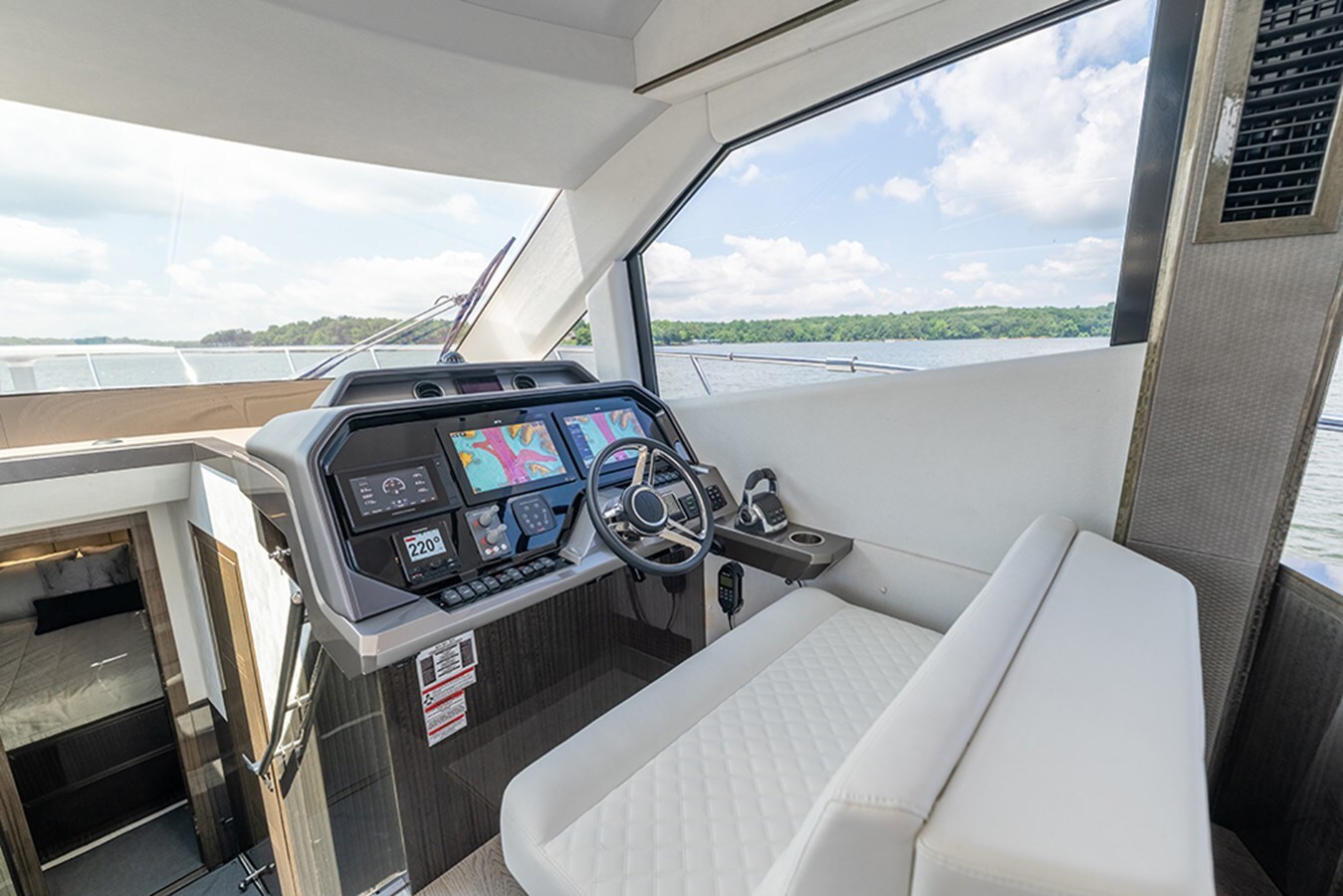 2021-galeon-yachts-50-935067