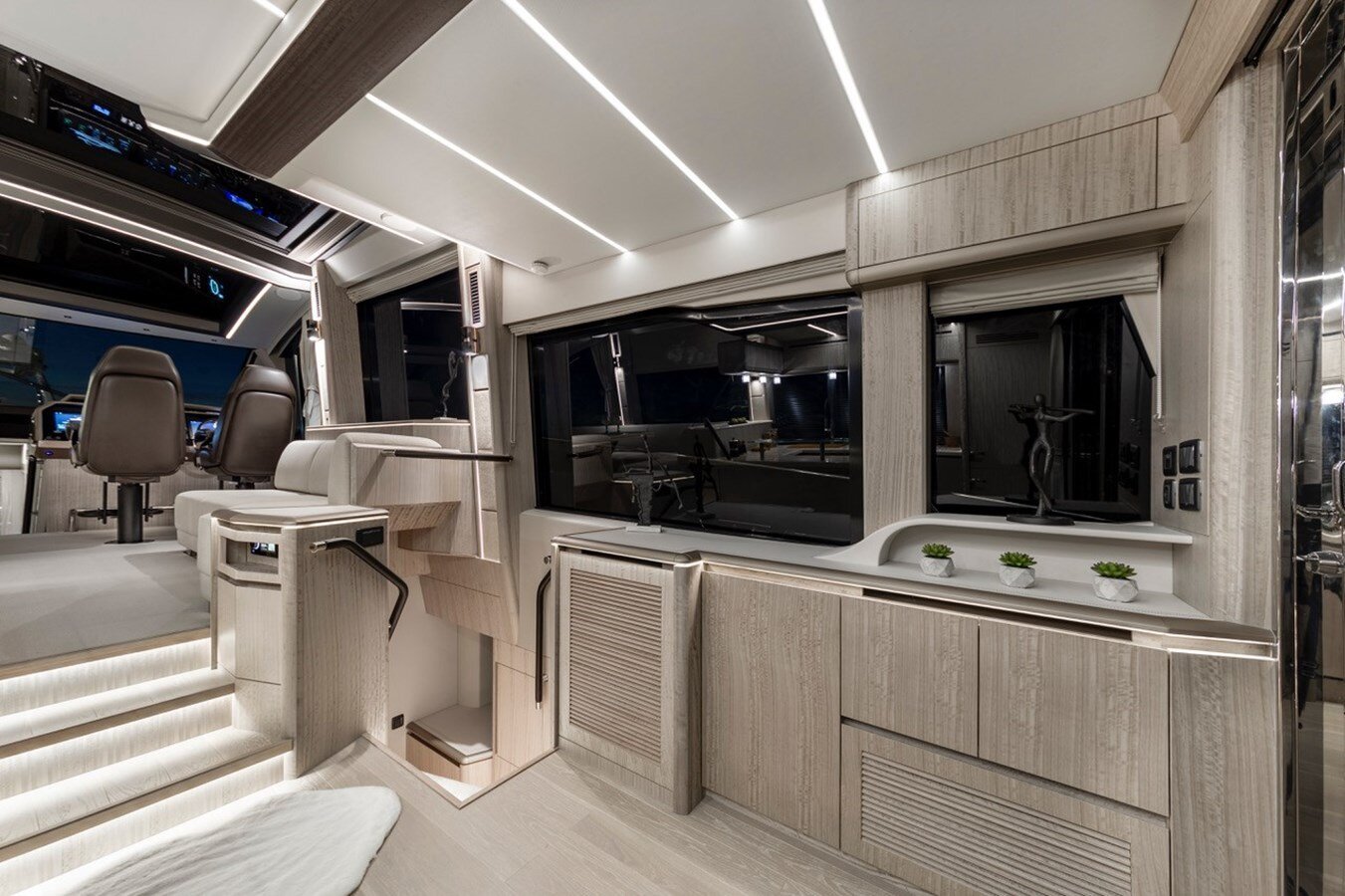 2021-galeon-yachts-72-11-3e0f01