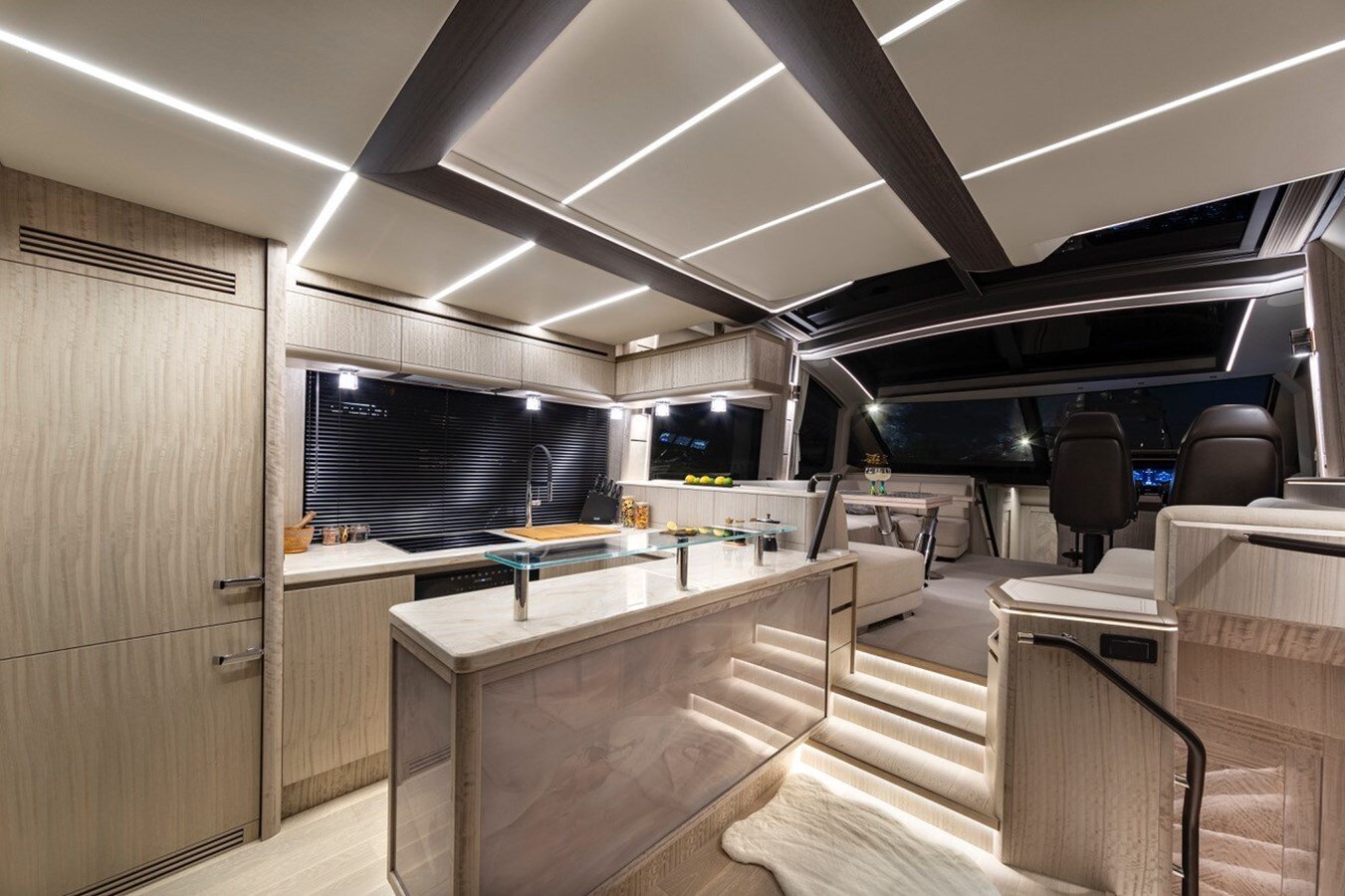 2021-galeon-yachts-72-11-3e0f01