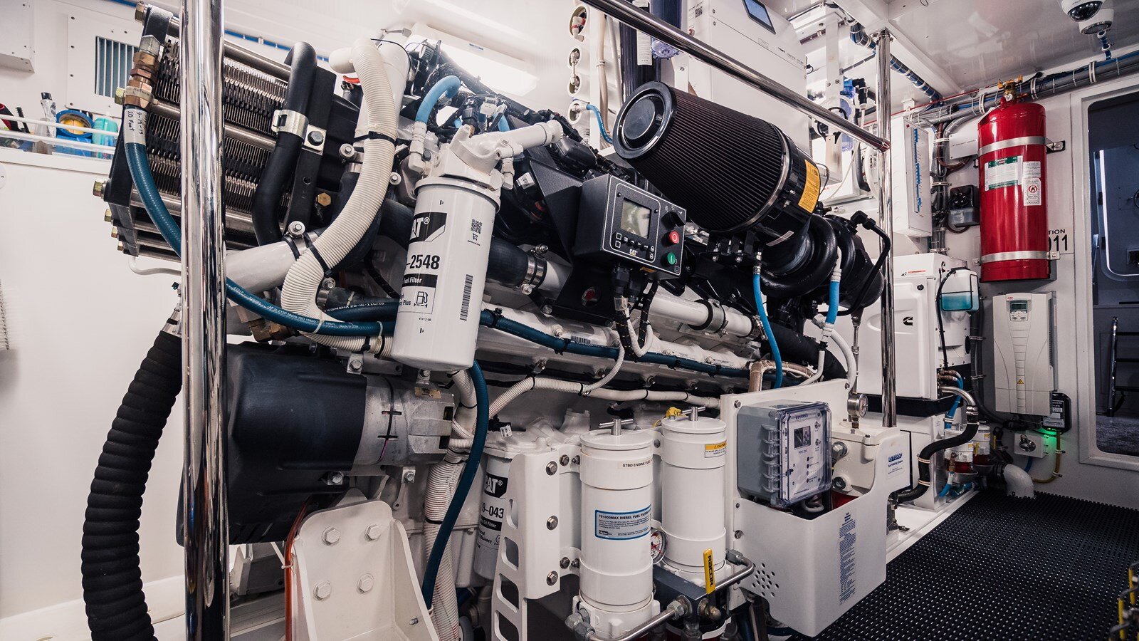 2021-hatteras-75-280c85