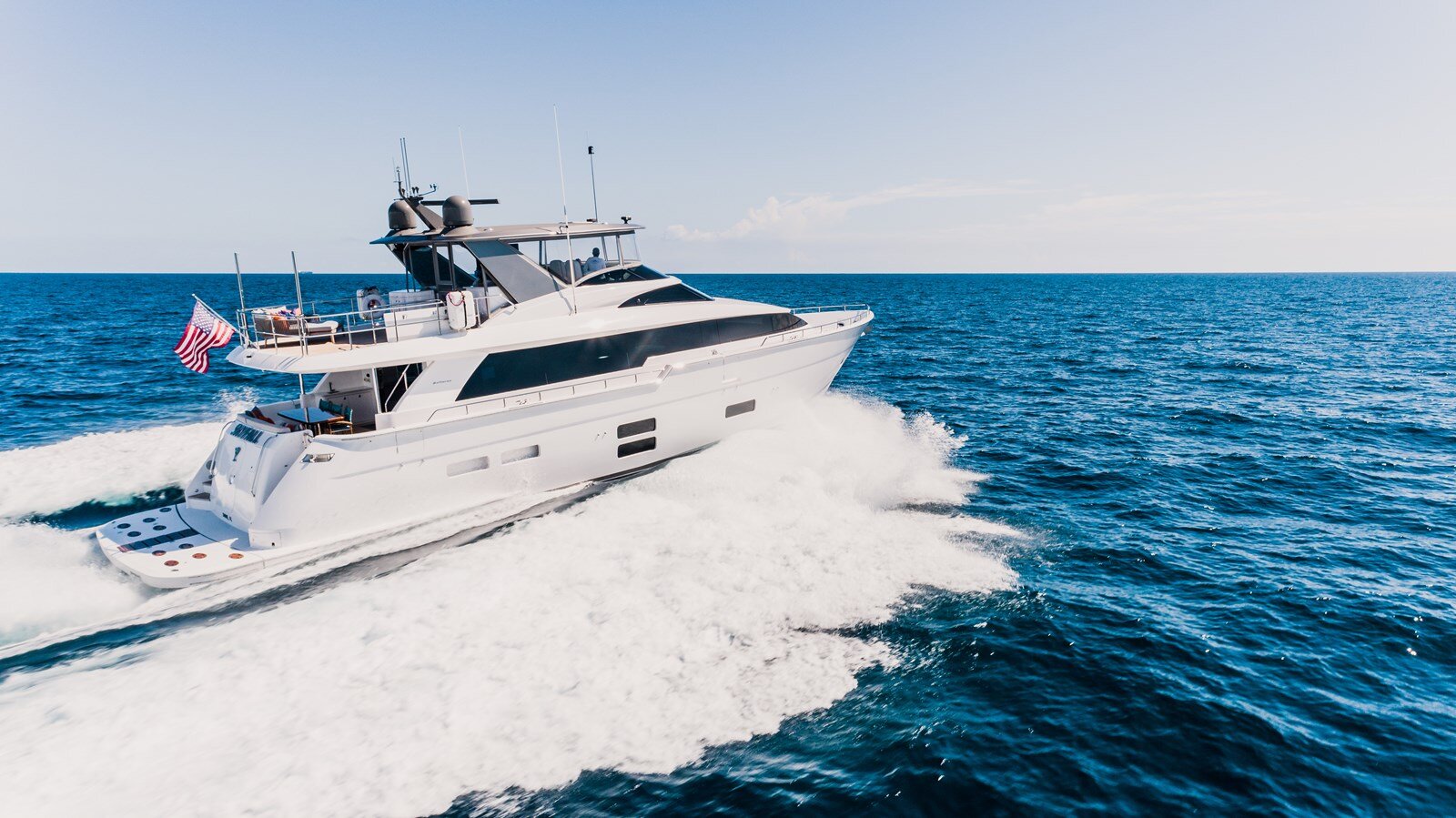 2021-hatteras-75-280c85