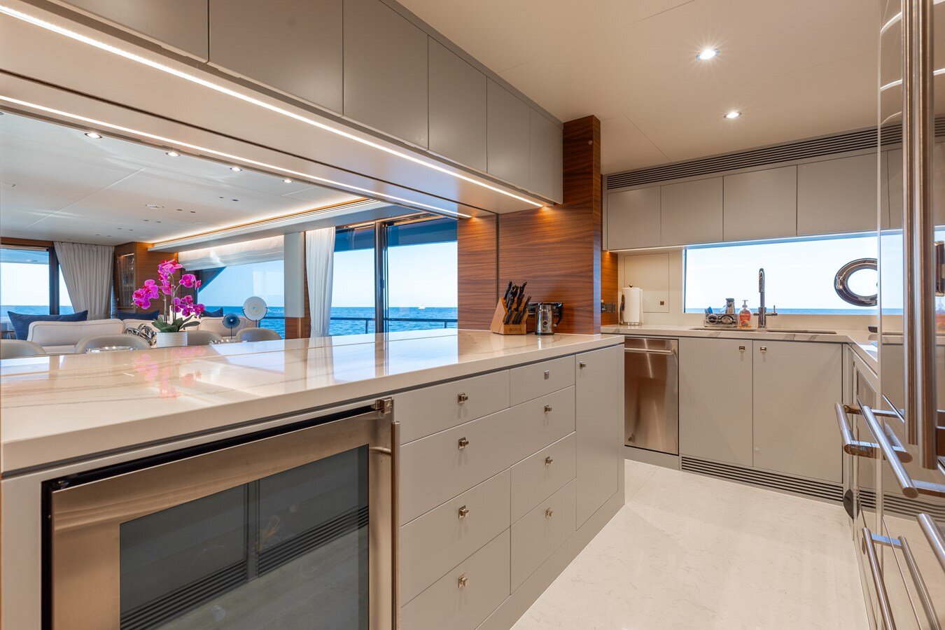 2021-horizon-yacht-94-8eae2c