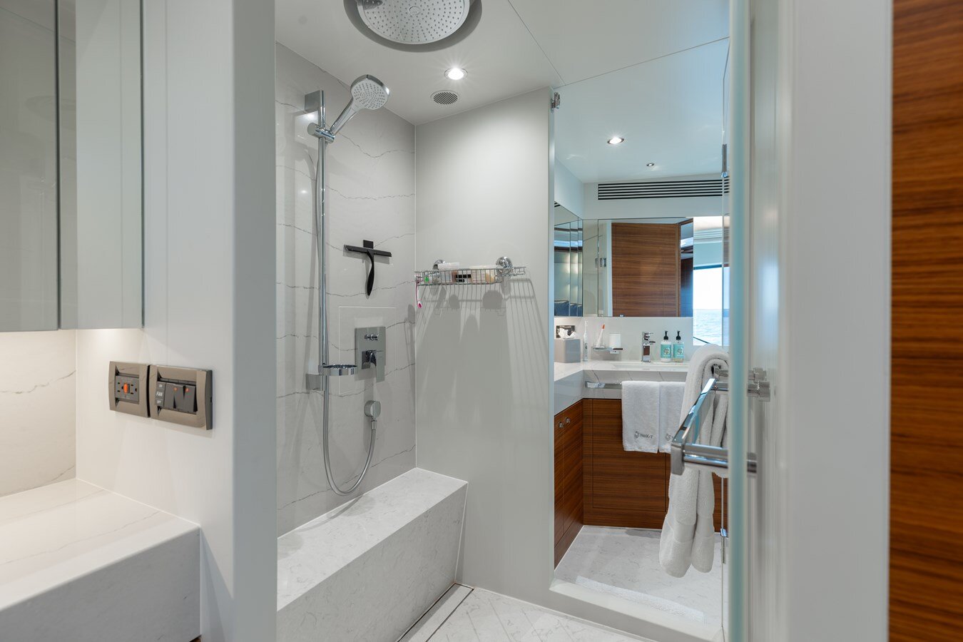 2021-horizon-yacht-94-8eae2c