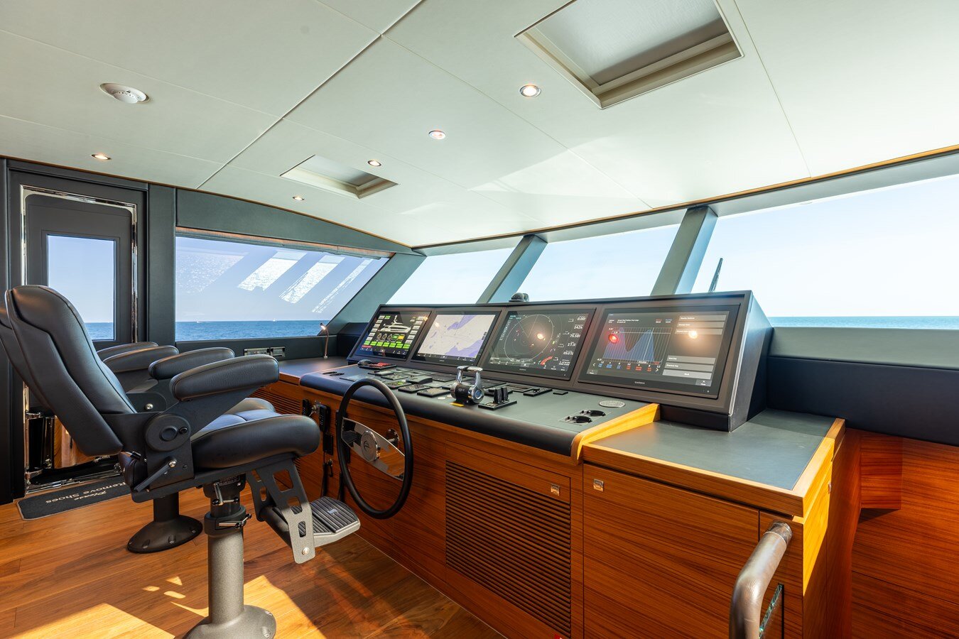 2021-horizon-yacht-94-8eae2c