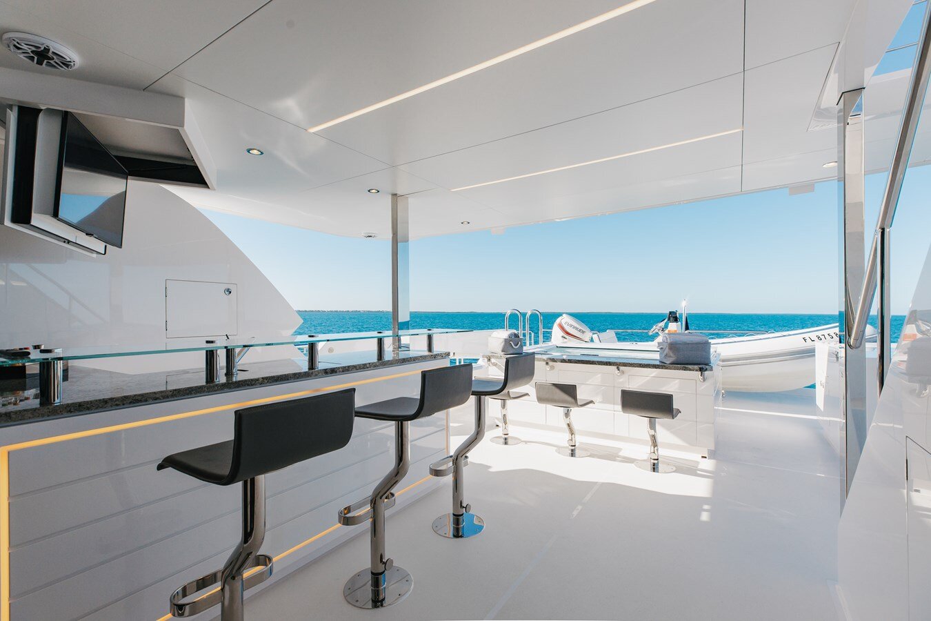 2021-horizon-yacht-94-8eae2c