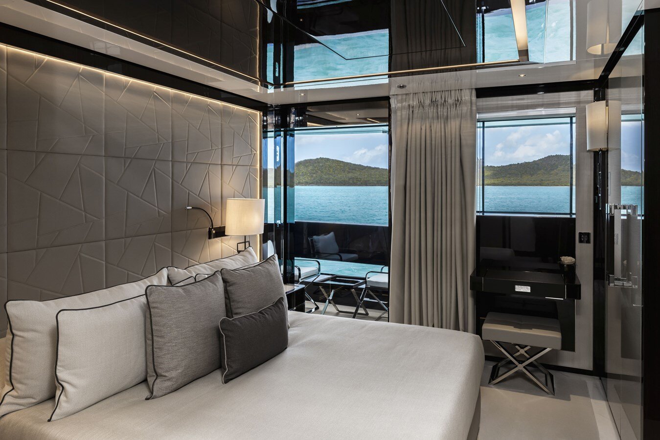 2021-isa-yachts-213-3-a5a497