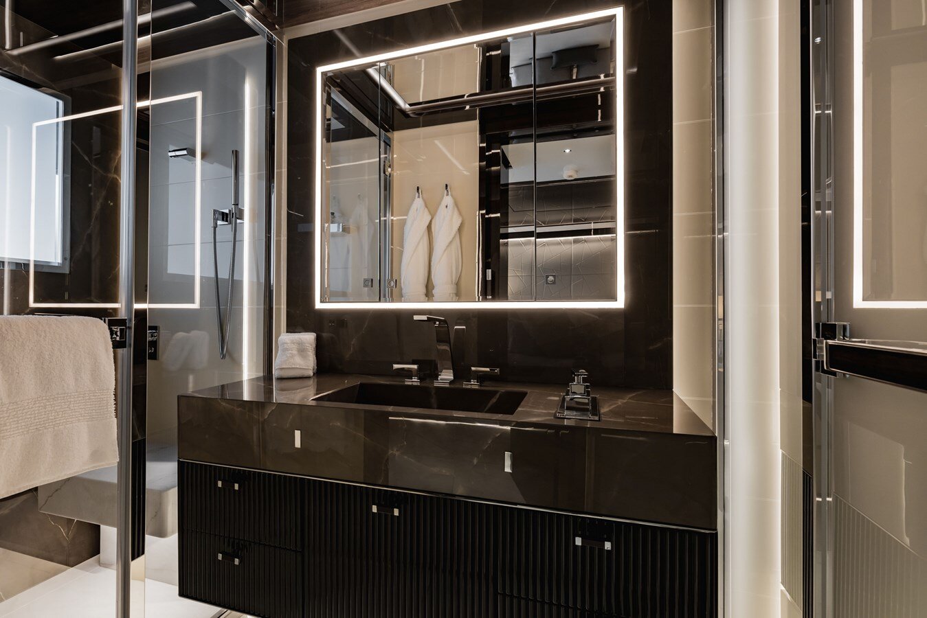 2021-isa-yachts-213-3-a5a497