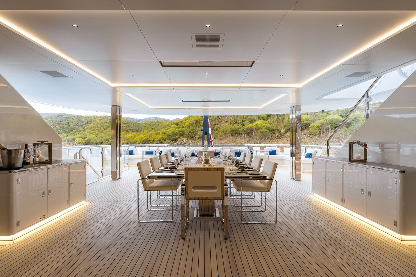 2021-isa-yachts-213-3-a5a497