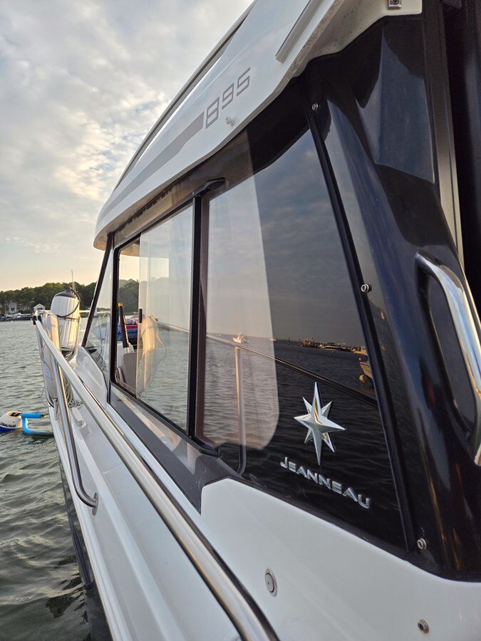 2021-jeanneau-30-db8273