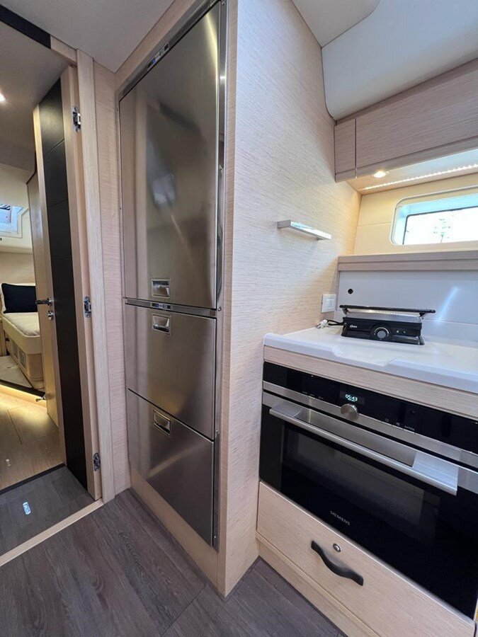 2021-jeanneau-power-64-0c2be9