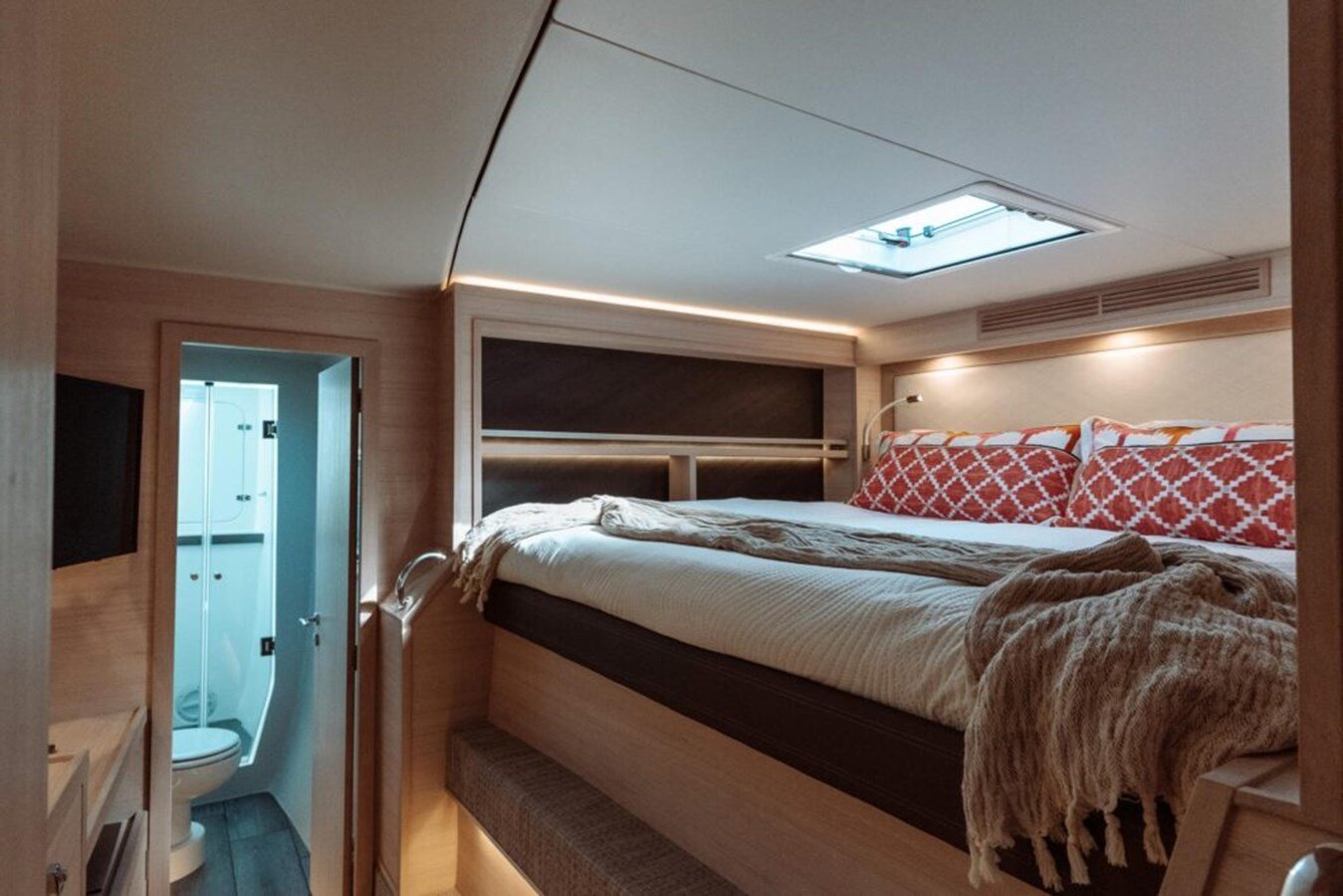 2021-knysna-yacht-company-55-bd554b