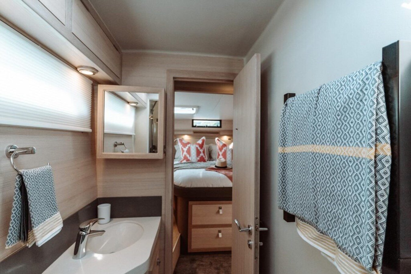 2021-knysna-yacht-company-55-bd554b