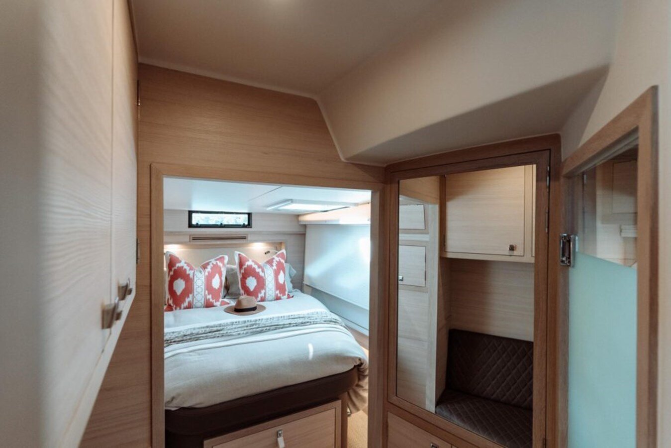 2021-knysna-yacht-company-55-bd554b