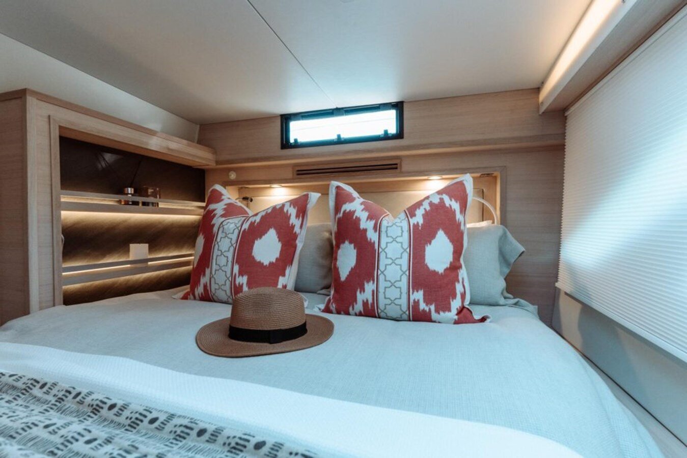 2021-knysna-yacht-company-55-bd554b