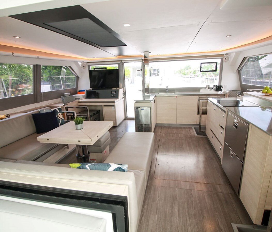 2021-leopard-catamarans-50-6-699f76