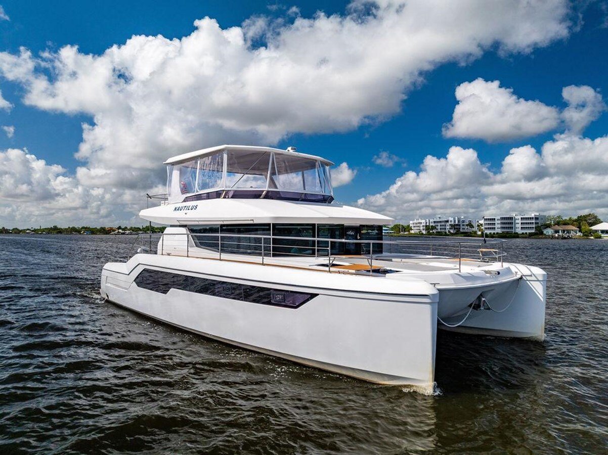 2021-leopard-catamarans-53-1-c915b7