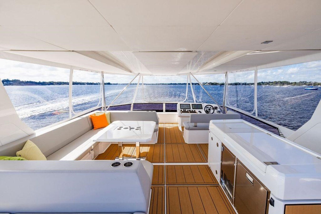 2021-leopard-catamarans-53-1-c915b7