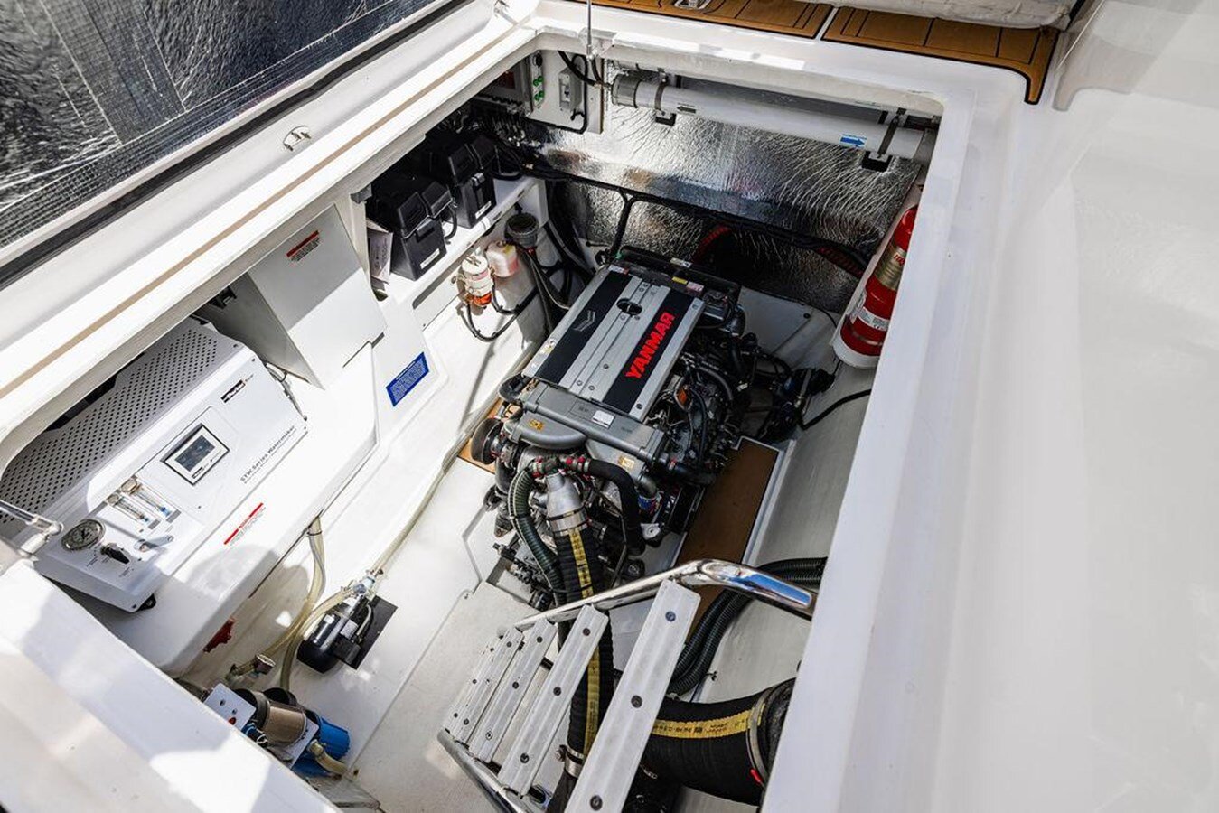 2021-leopard-catamarans-53-1-c915b7