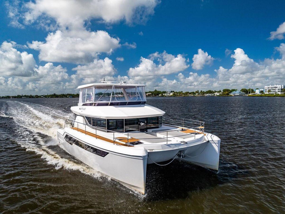 2021-leopard-catamarans-53-1-c915b7