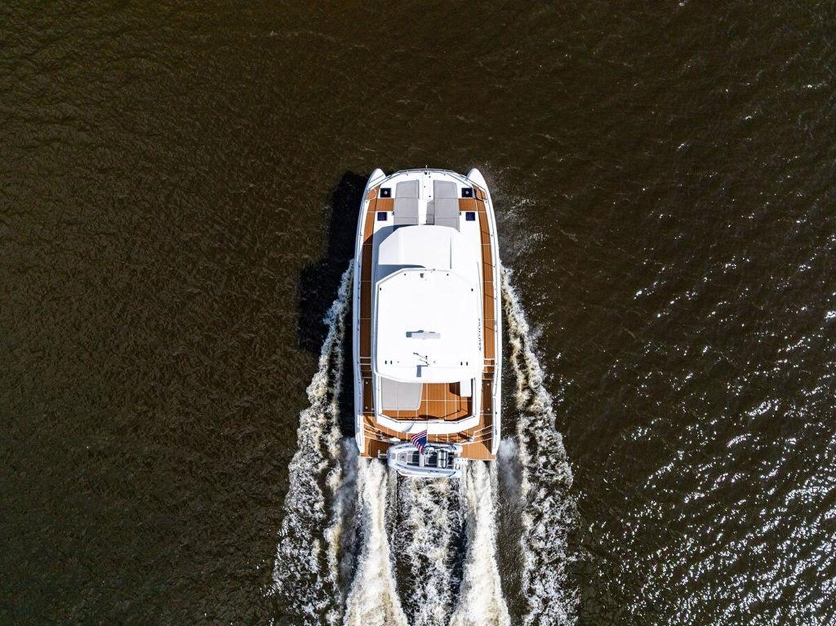 2021-leopard-catamarans-53-1-c915b7