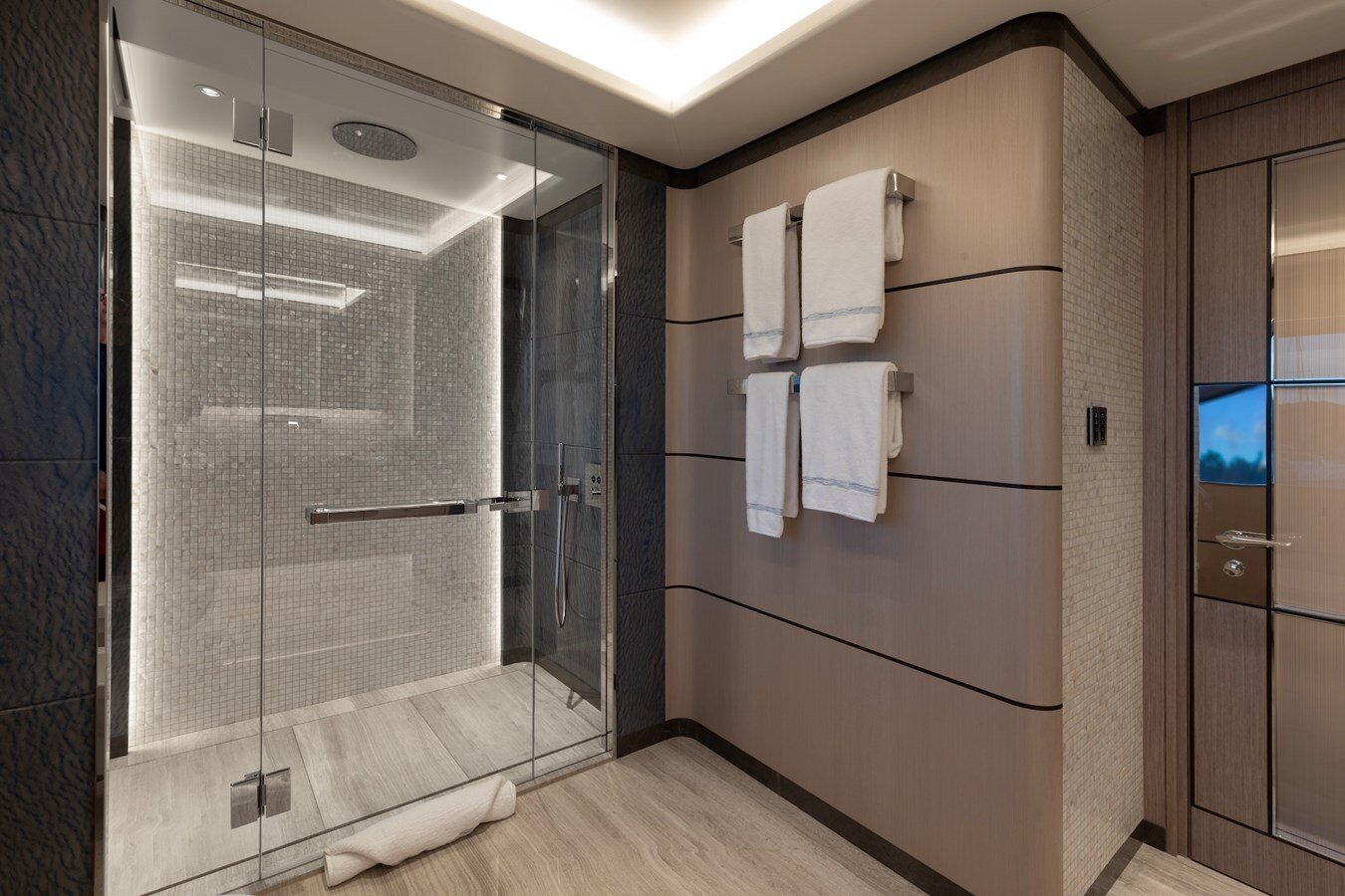 2021-lurssen-182-1-b60d22