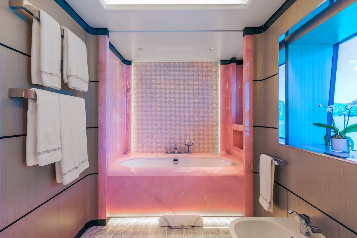 2021-lurssen-182-1-b60d22