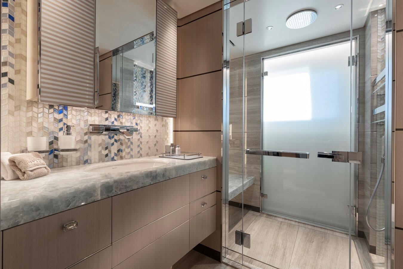 2021-lurssen-182-1-b60d22