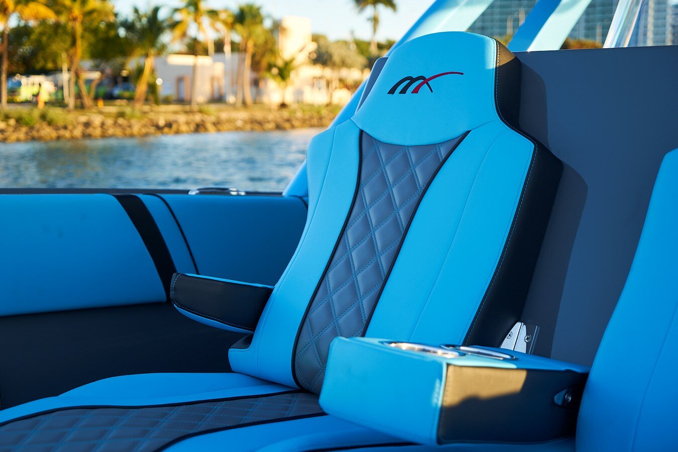 2021-midnight-express-powerboats-37-2-61b30b