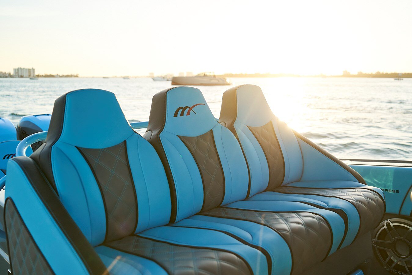 2021-midnight-express-powerboats-37-2-61b30b