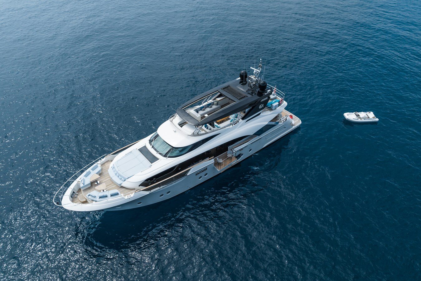 2021-monte-carlo-yachts-96-ad4684