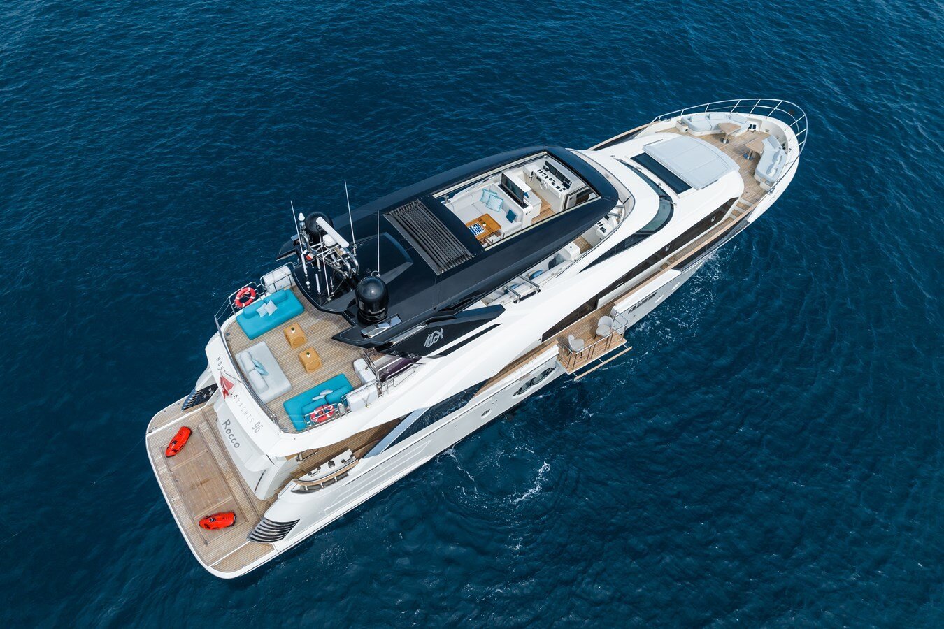 2021-monte-carlo-yachts-96-e1e1f9