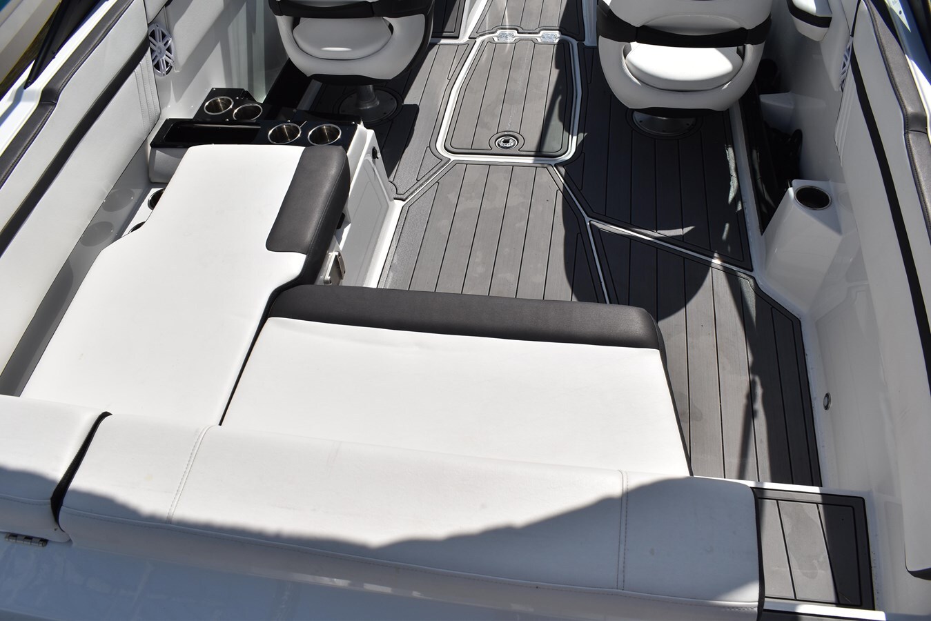 2021-monterey-22-5f858e