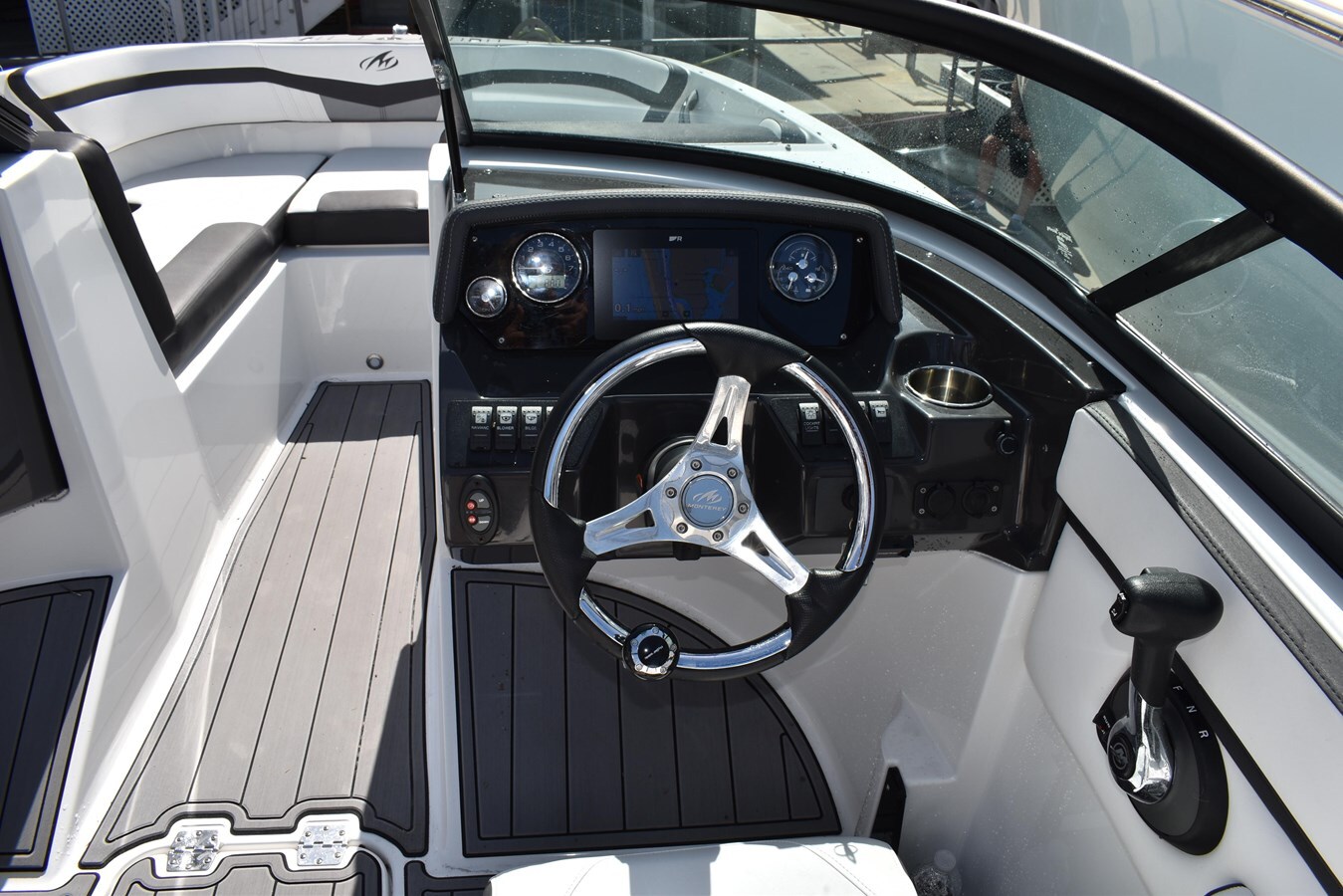 2021-monterey-22-5f858e