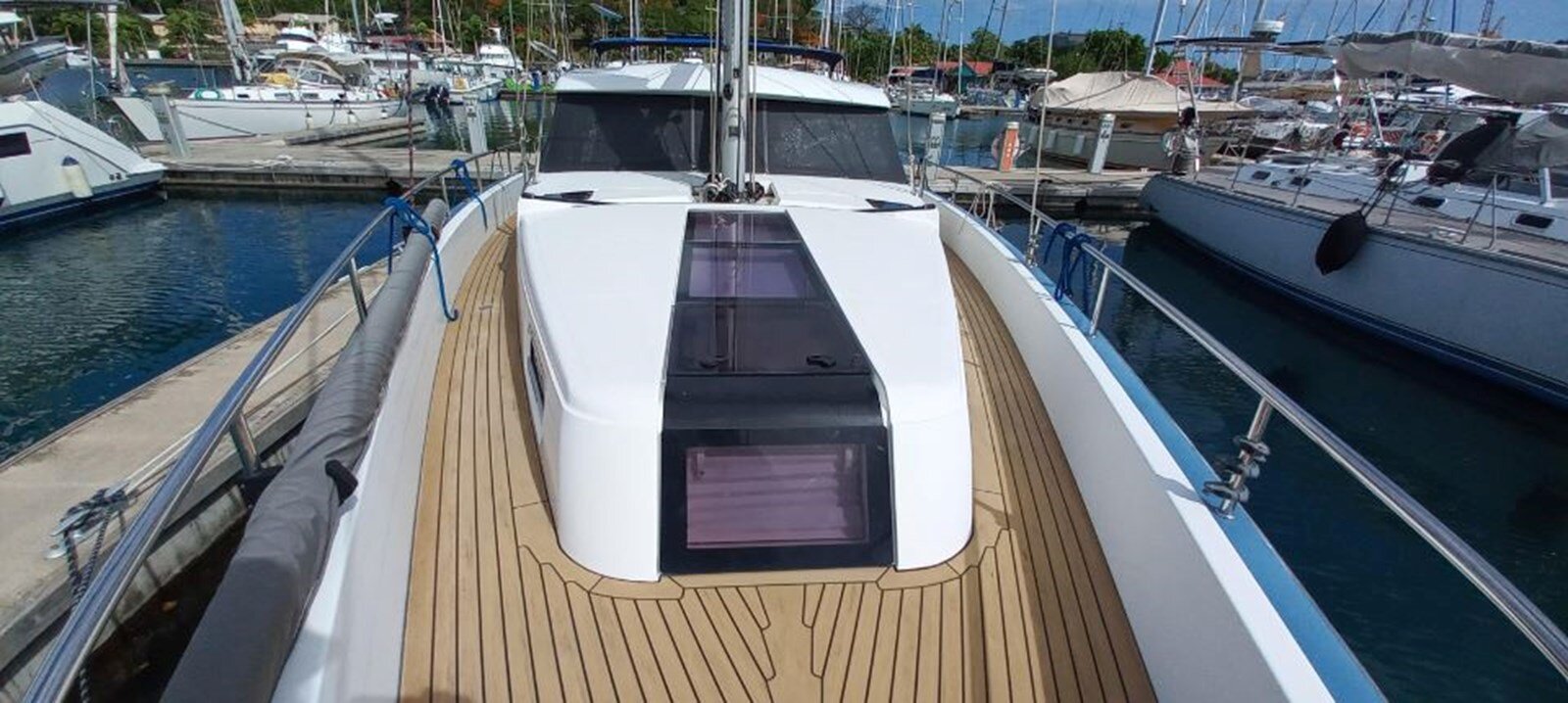 2021-moody-45-ce33cd