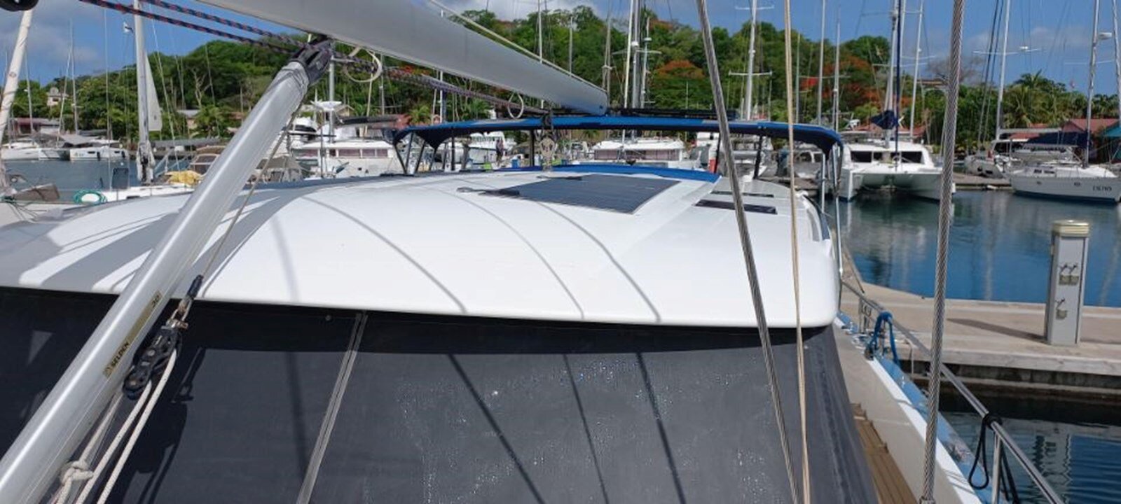 2021-moody-45-ce33cd