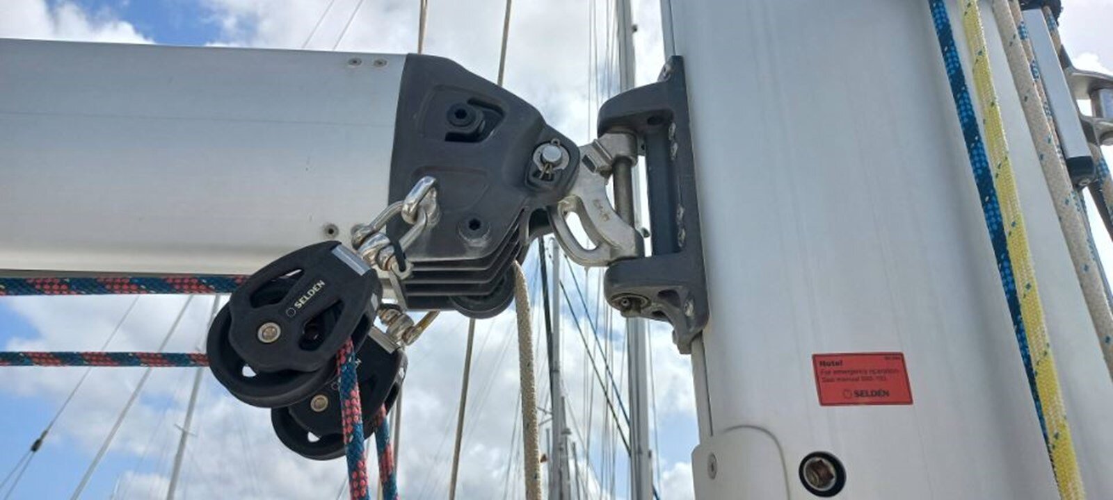 2021-moody-45-ce33cd