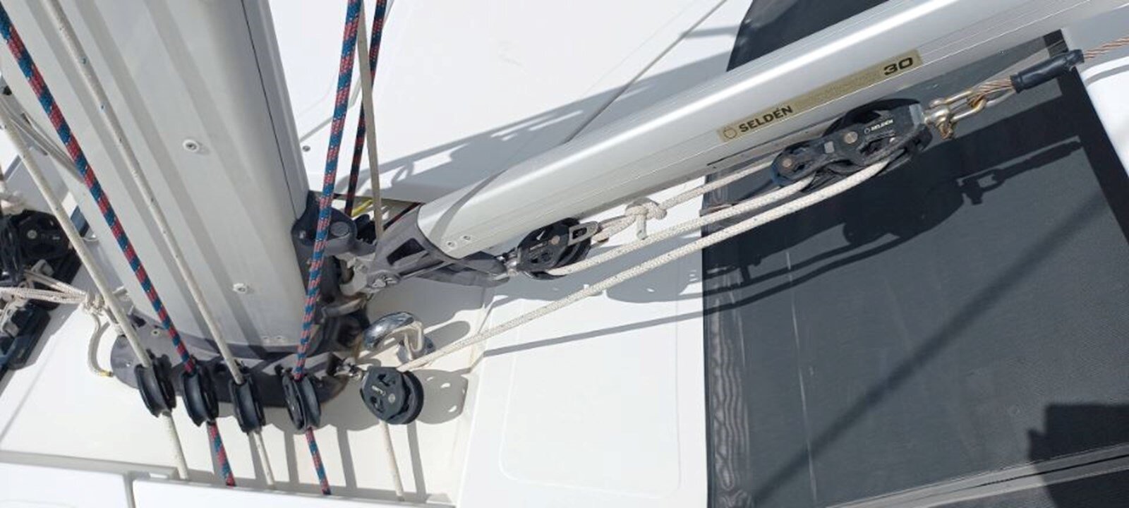 2021-moody-45-ce33cd