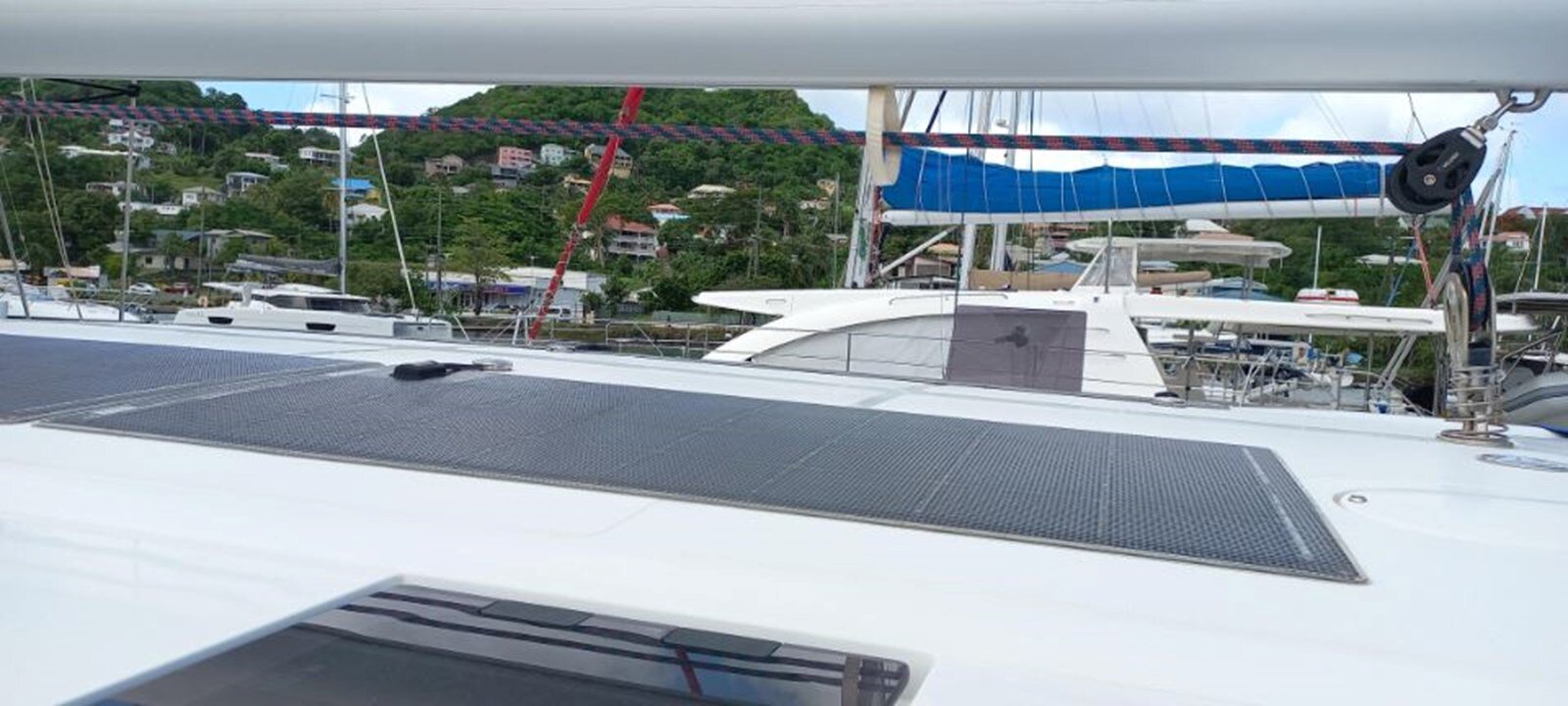 2021-moody-45-ce33cd