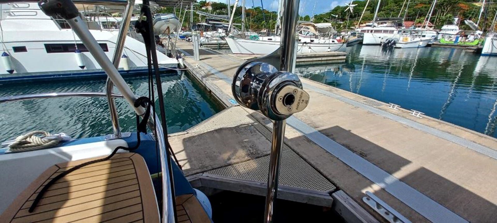 2021-moody-45-ce33cd