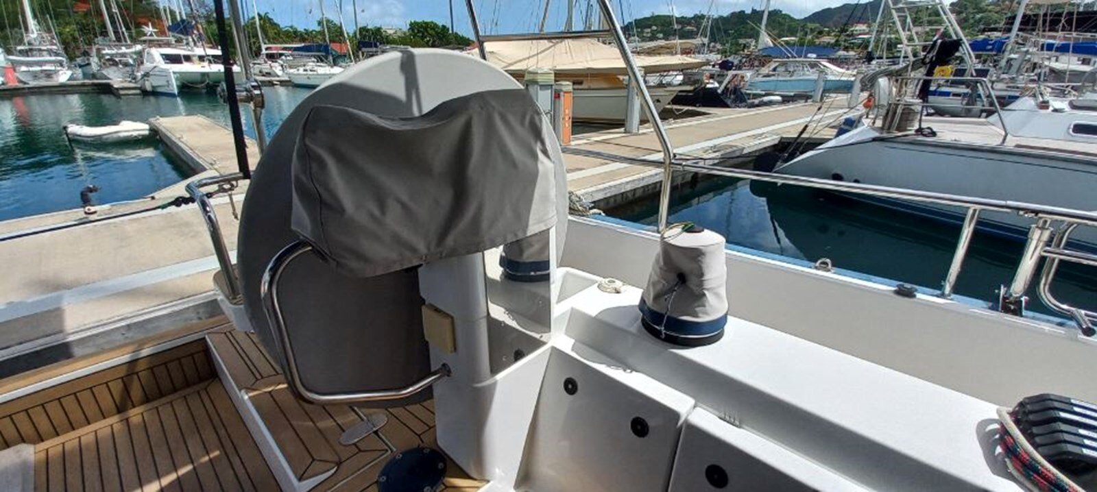 2021-moody-45-ce33cd